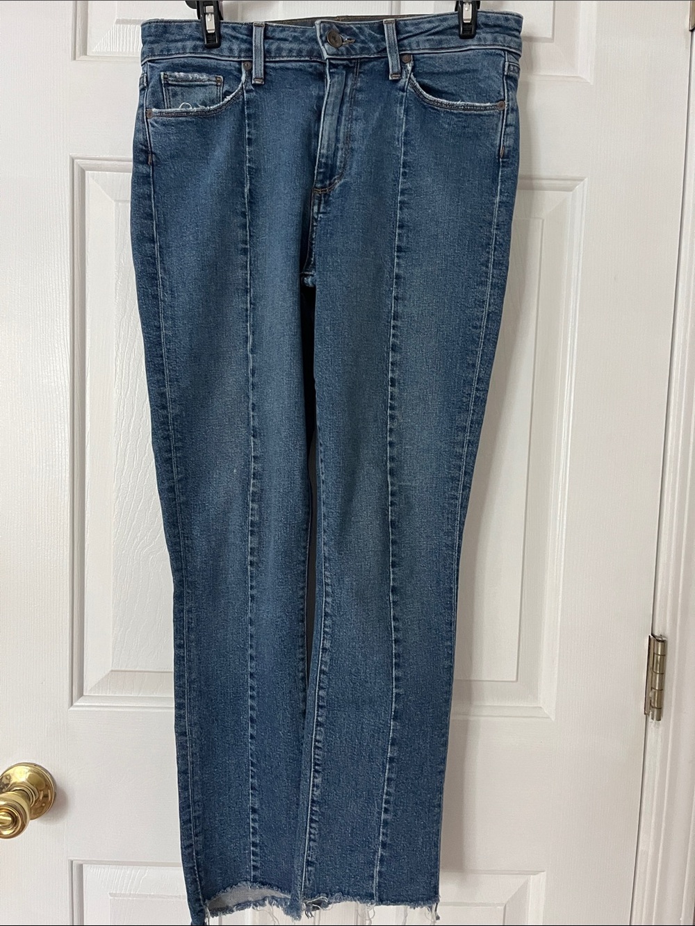 PAIGE Jacqueline Straight Leg Jeans Front Seam Raw Hem Blue Size 29